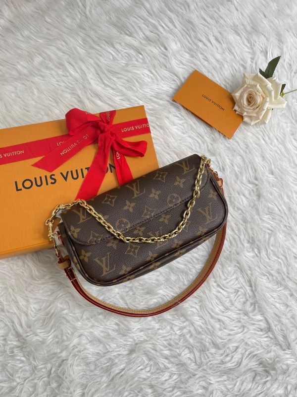 【分期0利率】LV  Wallet on Chain Ivy【99成新】 