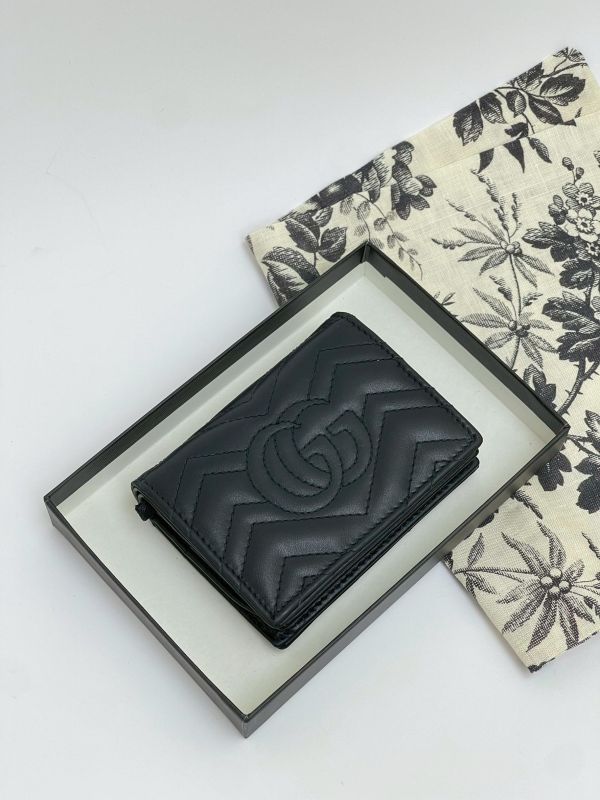 【9成新】GUCCI Marmont 愛心兩摺拉鍊零錢袋短夾 