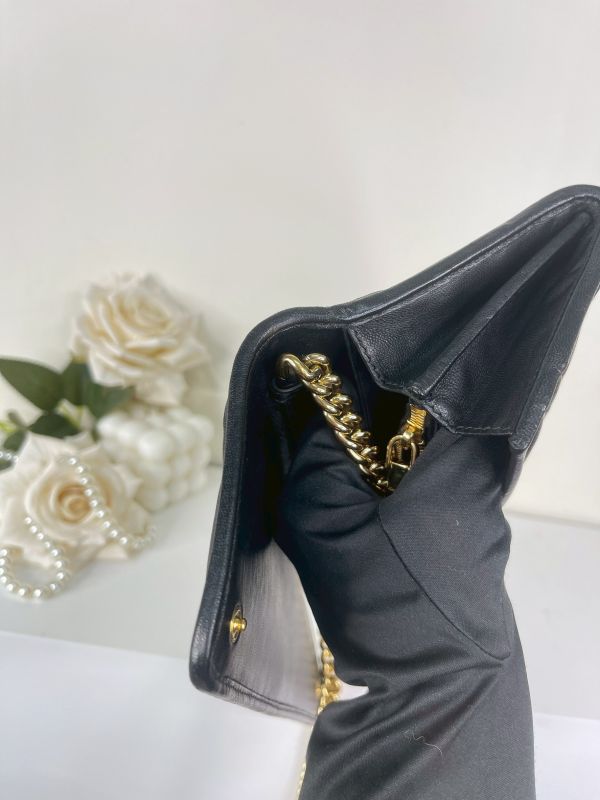 【分期0利率】MIUMIU MATELASSE 鍊條WOC【85成新】 