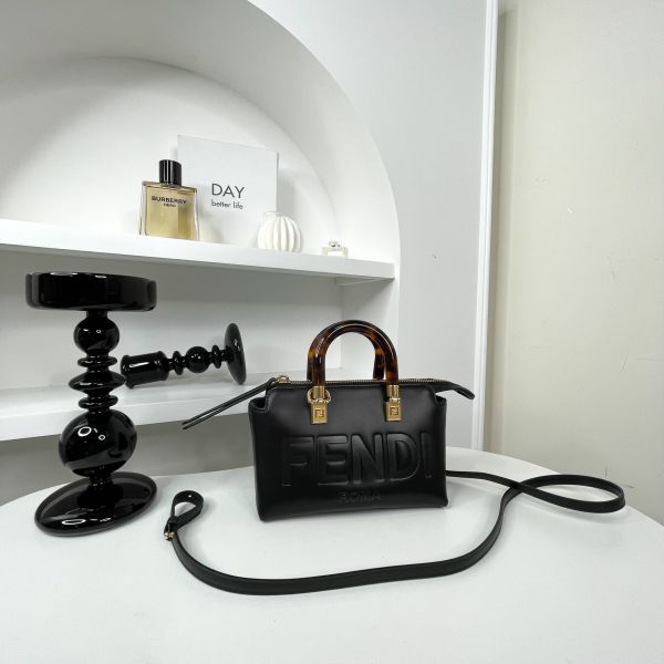 【12期0利率】FENDI BY THE WAY 迷你【99成新】 