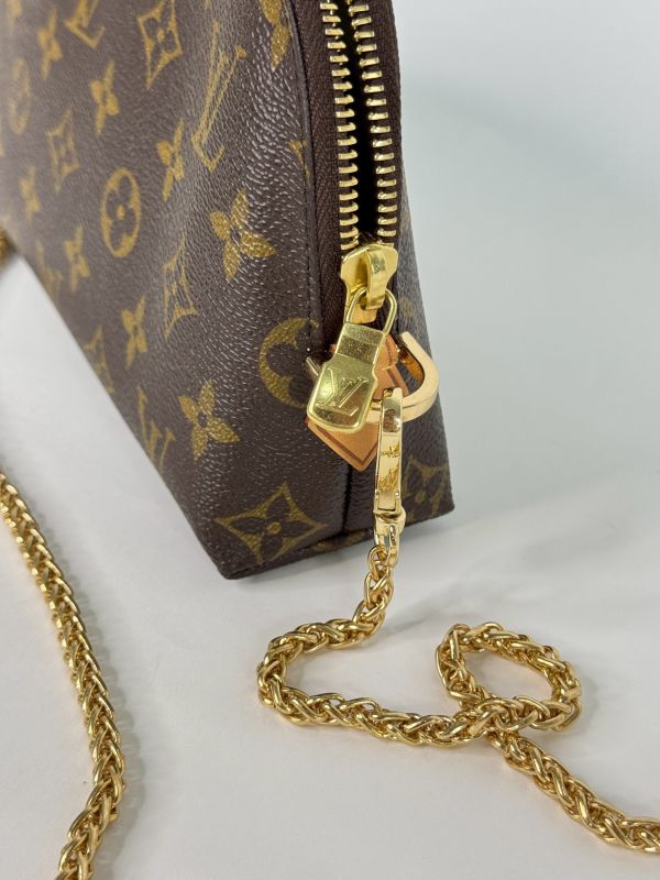 【分期0利率】LV 化妝包 MM【99成新】 