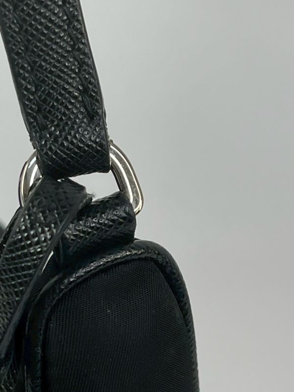 【95成新】PRADA Re-Edition 2005 Re-Nylon 迷你腋下包 