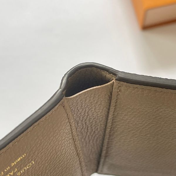 【12期0利率】LV   Victorine皮革三折短夾【99成新】 