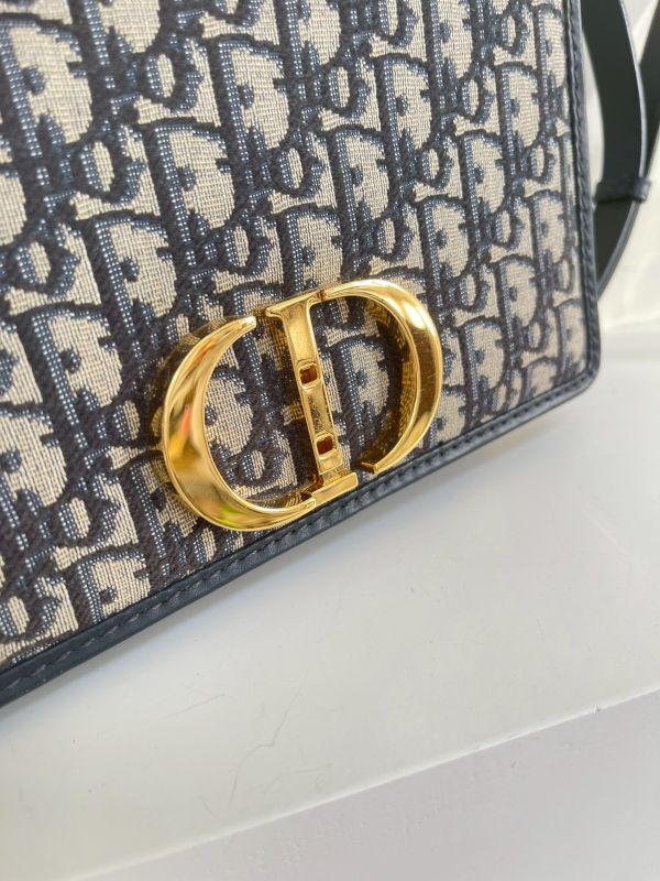 【分期0利率】DIOR 30 Montaigne 包【9成新】 