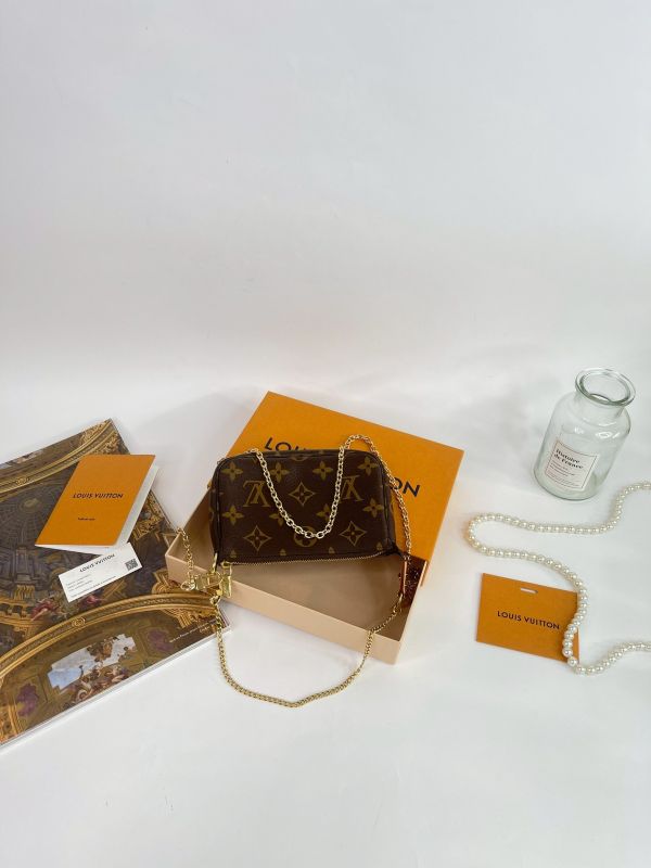 【分期0利率】LV Mini Pochette Accessoires 迷你麻將包【99成新】 