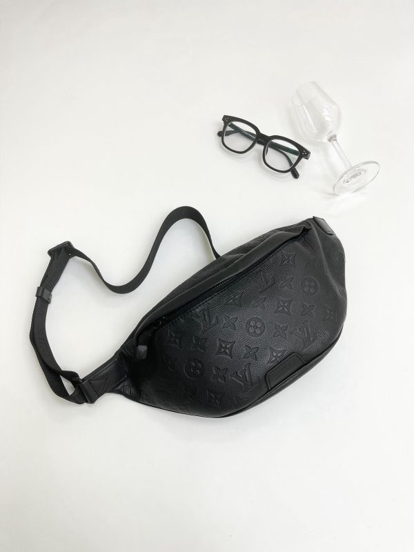 【95成新】LV Discovery PM 腰包 