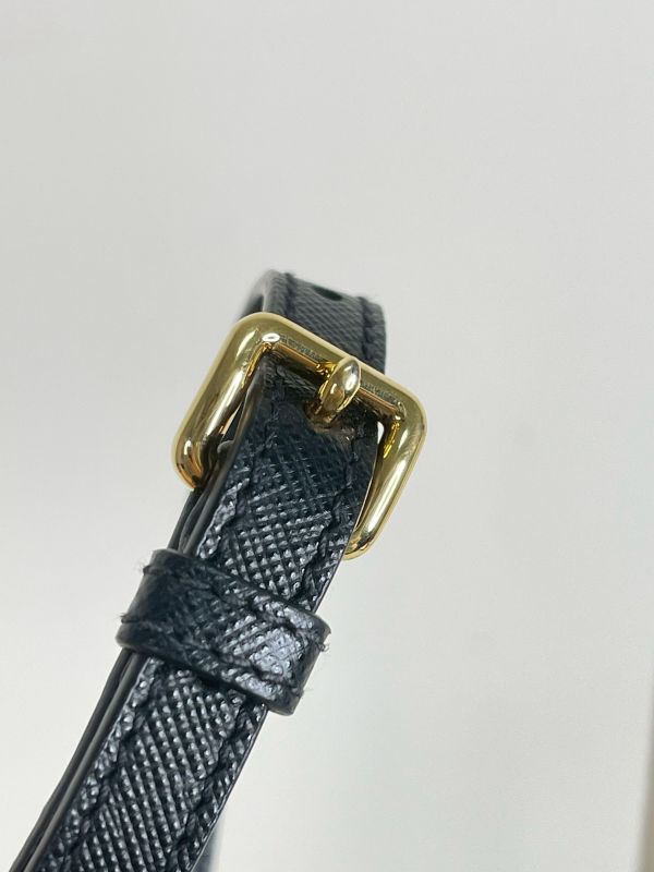 【9成新】PRADA  Saffiano Pochette WOC 
