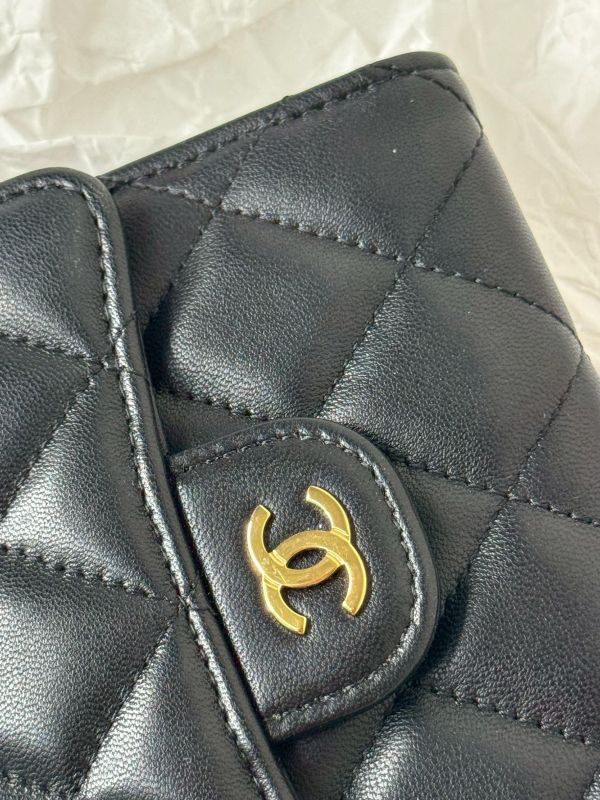 【99成新】CHANEL COCO 背面拉鍊三折短夾 