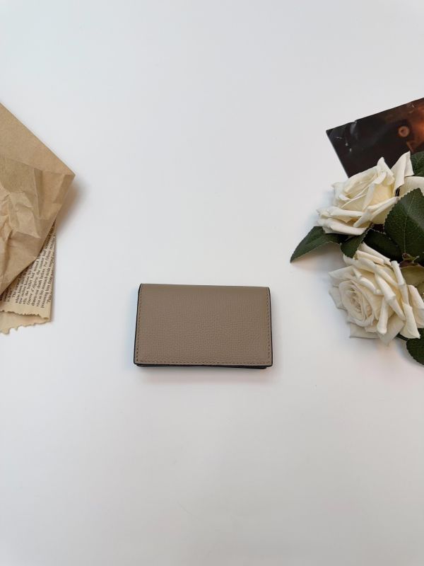 【99成新】LOEWE 鵝卵石紋小牛皮 Anagram 名片夾 