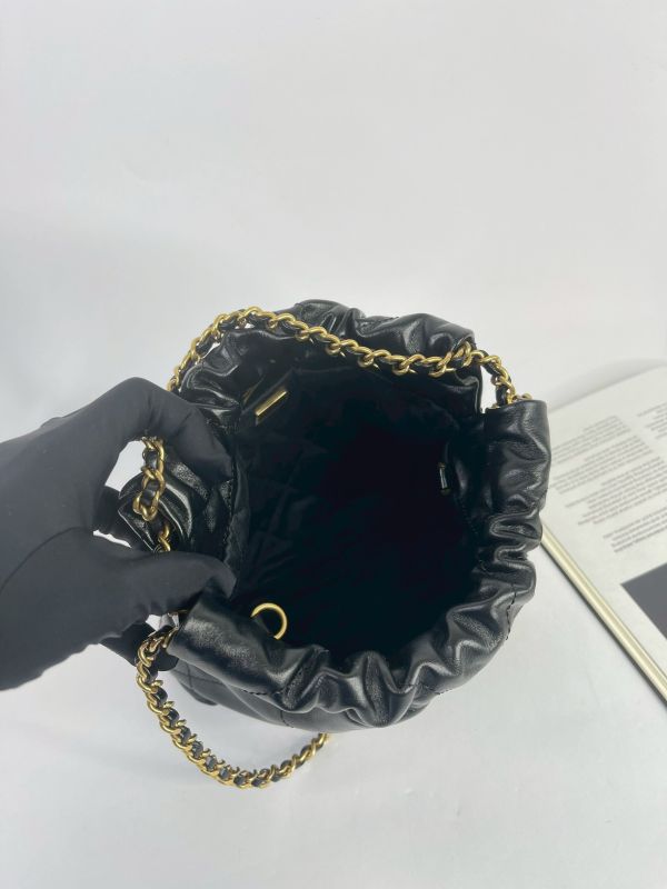 【95成新】CHANEL 22 迷你束口包 