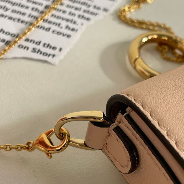 【9.9成新】【12期0利率】FENDI Nano Baguette無敵廢包 