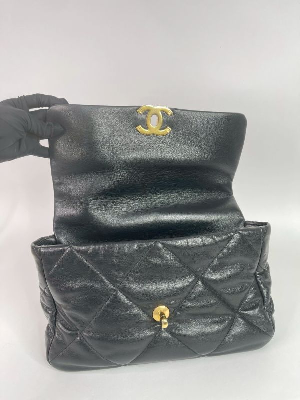 【9成新】CHANEL 19大型口蓋包 