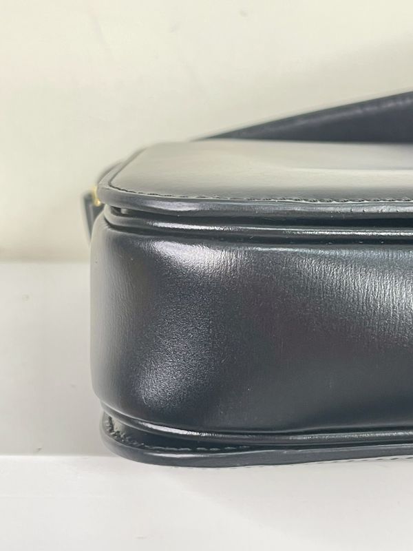 【分期0利率】CELINE TRIOMPHE  BOX 肩背包【9成新】 