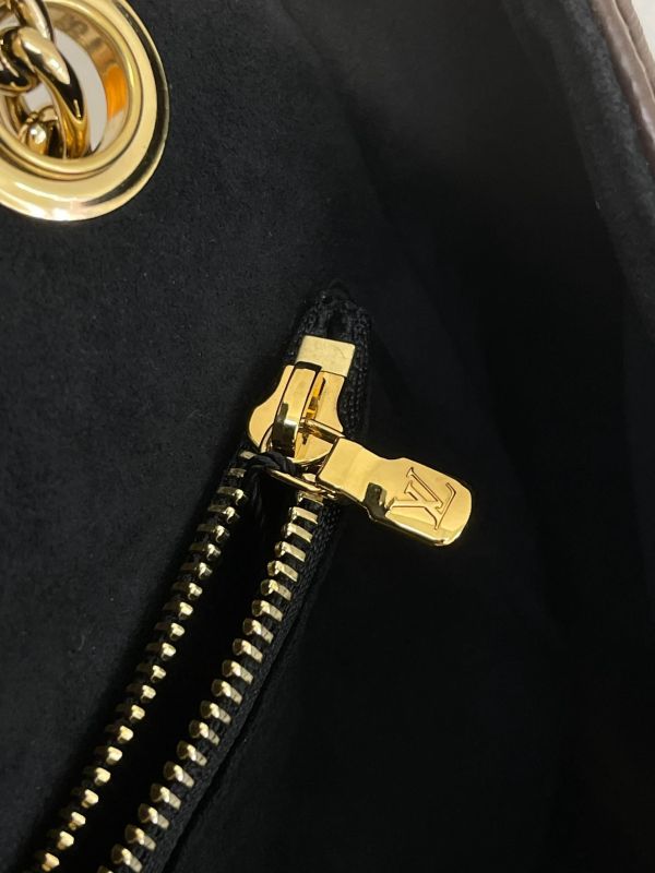 【99成新】LV Trunkie 