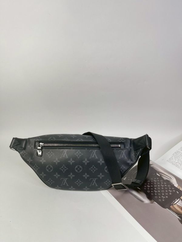 【95成新】LV Discovery PM 腰包 