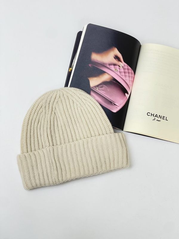 【9成新】CHANEL 23K  LOGO 亮片毛帽 