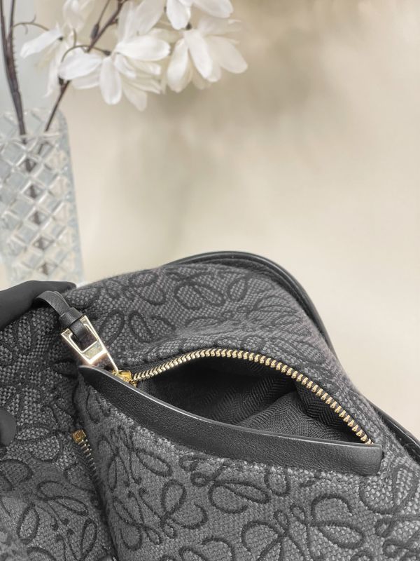 【分期0利率】LOEWE 皮革拼接帆布吊床包 【95成新】 