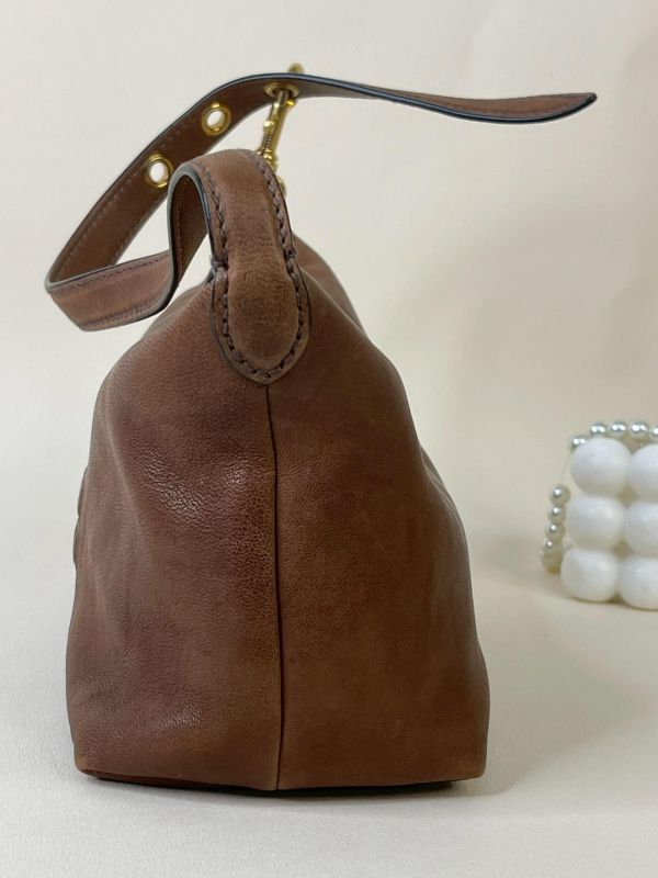 【9成新】MIUMIU 皮革飯盒包 