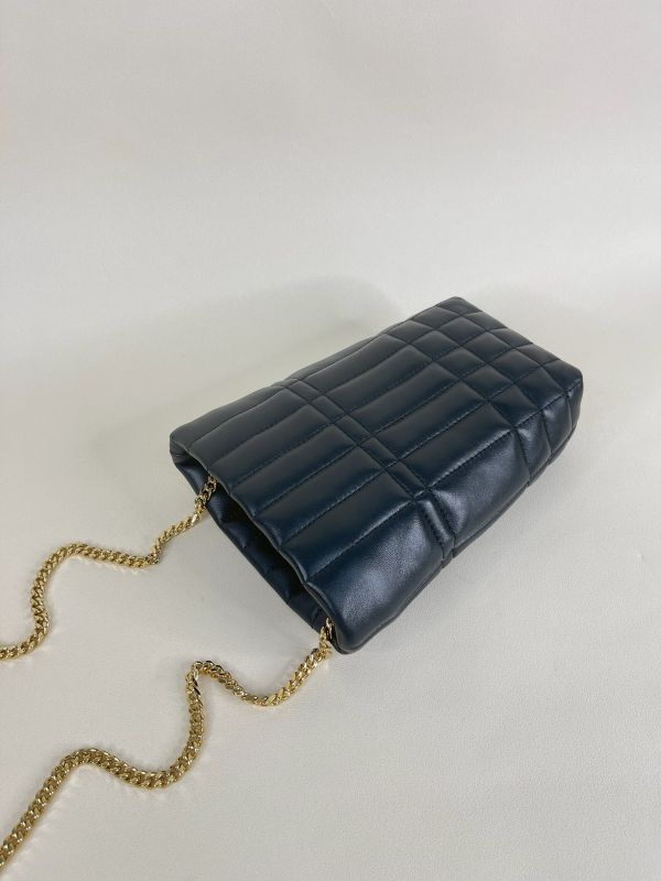 【分期0利率】BURBERRY  LOLA  TB  MICRO 水桶包【95成新】 