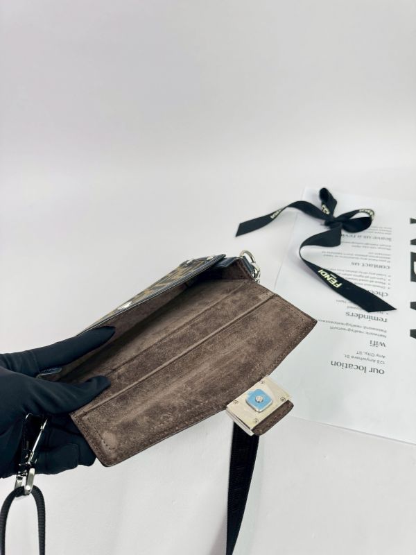 【9成新】FENDI Mini Soft Trunk 老花斜背包 