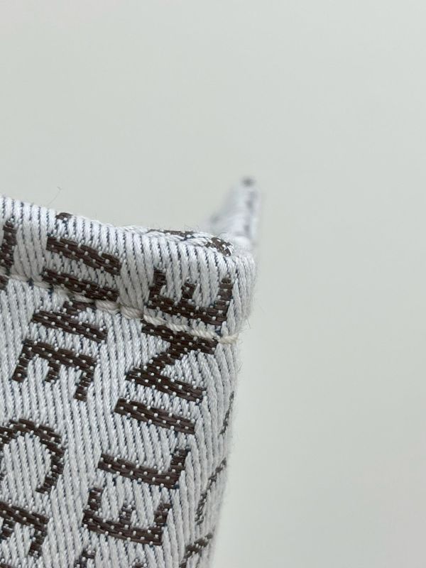 【未使用閒置品】CELINE 條紋織物小型Cabas Thais托特包 