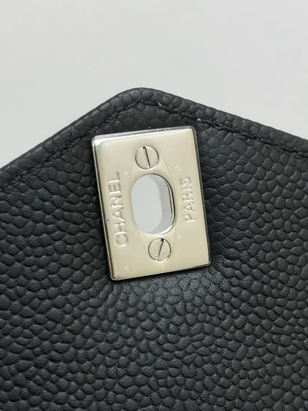 【未使用閒置品】CHANEL 山型紋翻蓋包 