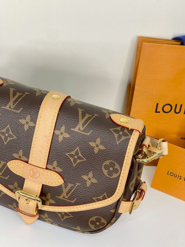 【分期0利率】LV Saumur BB【95成新】 