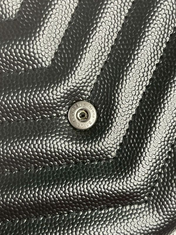 【99成新】YSL CASSANDRE 粒面壓紋手拿包 