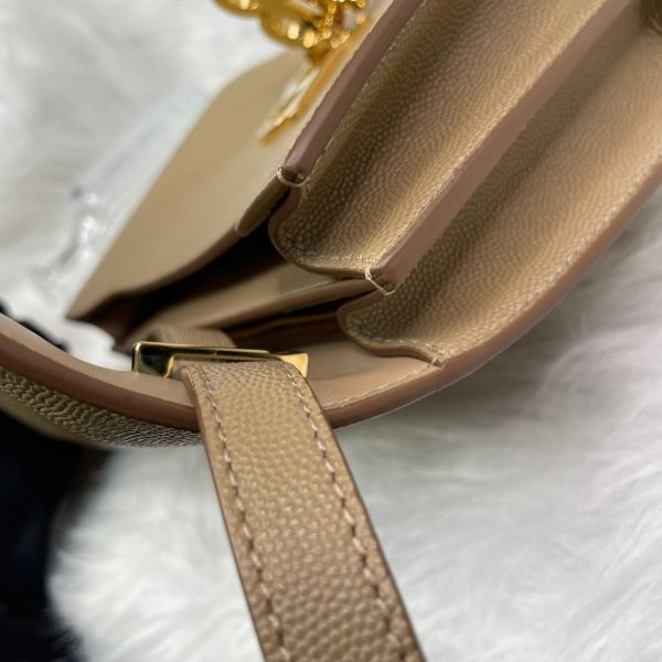 【9.9成新】【12期0利率】BURBERRY TB 小號粒紋皮革鎖扣包 奶茶色 