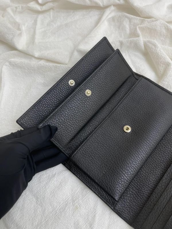 【未使用閒置品】GUCCI 牛皮壓紋長夾 