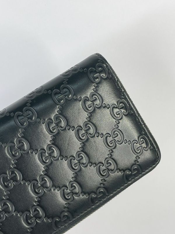 【9成新】GUCCI Signature GG 壓紋牛皮拉鍊長夾 