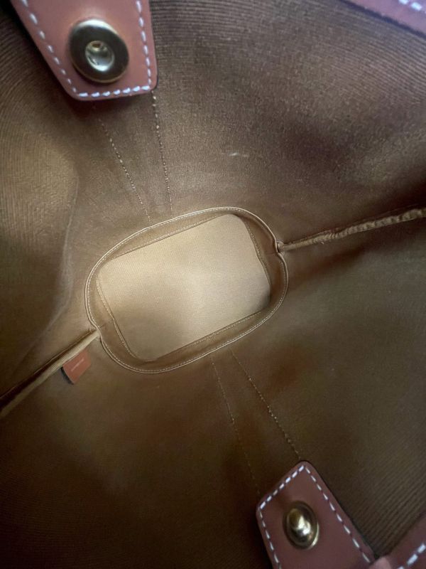 【分期0利率】CELINE TRIOMPHE老花小號水桶包【95成新】 