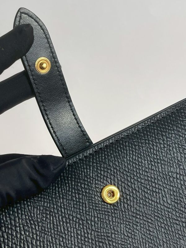 【95成新】CELINE STRAP粒面小牛皮錢包 