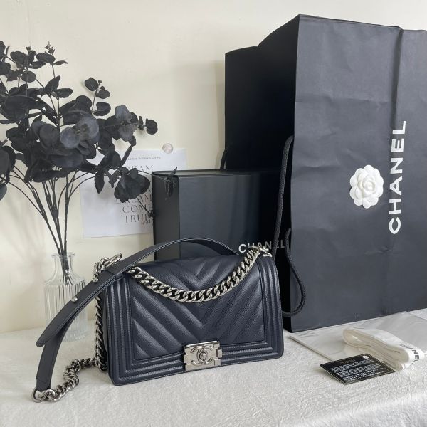 【12期0利率】CHANEL 山形紋 BOY 25 深藍【9成新】 