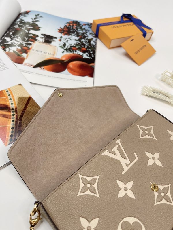 【分期0利率】LV Félicie Pochette斑鳩灰 【95成新】 