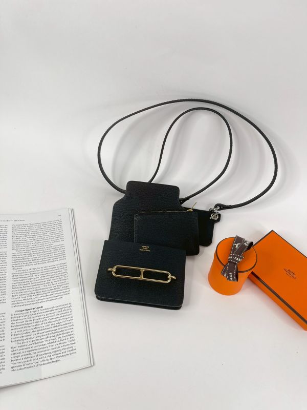 【分期0利率】HERMES Roulis Slim 豬鼻子錢包【99成新】 