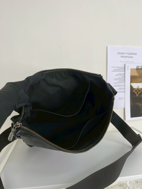 【分期0利率】LV Odyssey 老花斜背郵差包PM【85成新】 