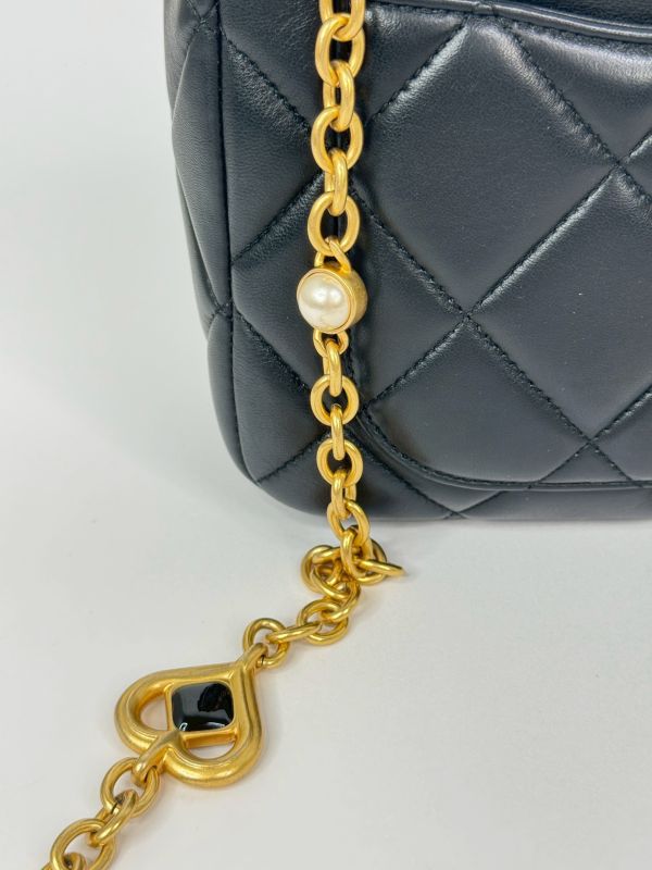 【分期0利率】CHANEL 23S琺瑯愛心珍珠鍊方胖【95成新】 