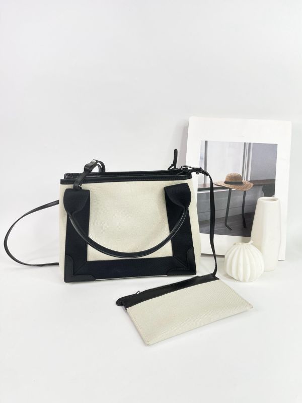 【9成新】Balenciaga Navy Cabas XS(背帶款) 