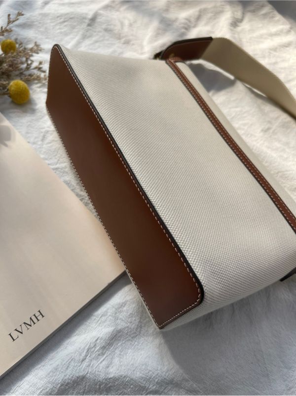 【分期0利率】BURBERRY HORSEFERRY 印花帆布NOTE斜背包【未使用閒置品】 