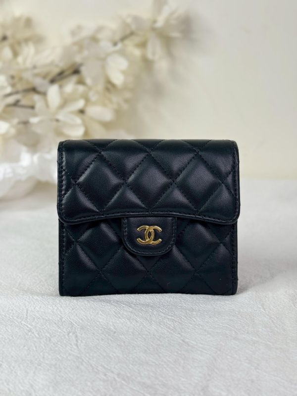 【99成新】CHANEL COCO 背面拉鍊三折短夾 