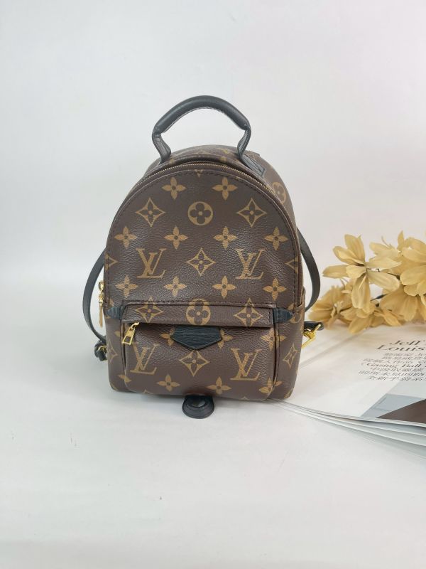 【分期0利率】LV Palm Springs Mini 【95成新】 