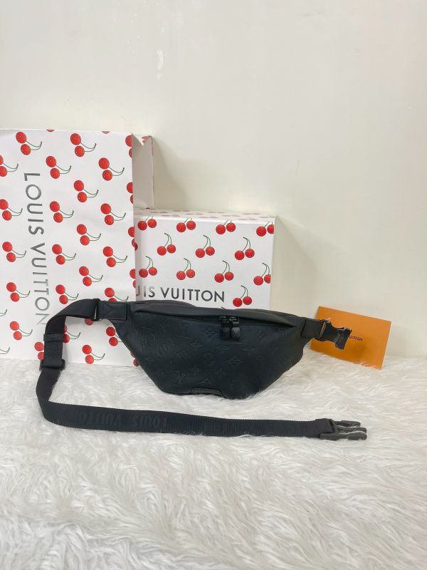【分期0利率】LV Discovery PM 腰包【未使用閒置品】 