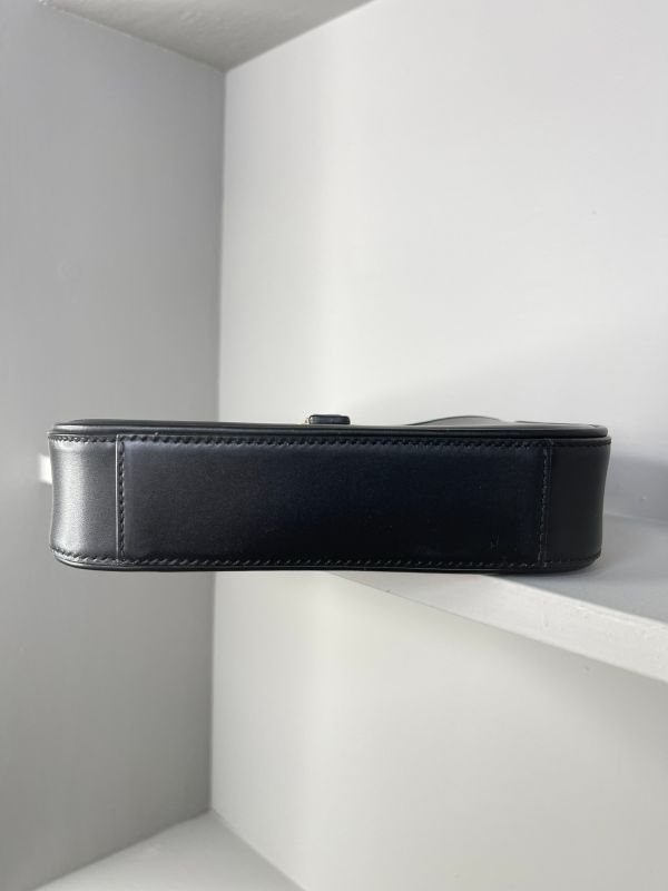 【分期0利率】YSL le 5 à 7滑面皮革迷你手袋【99成新】 