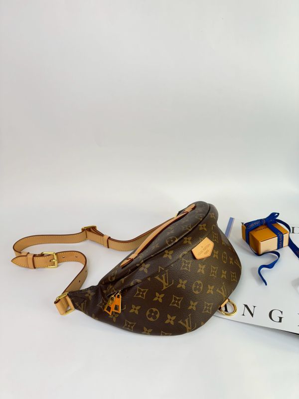 【9成新】LV Bumbag老花腰包 
