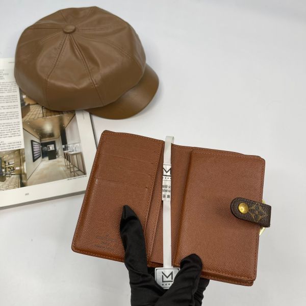 【12期0利率】LV  VTG老花零錢蝴蝶扣中夾【95成新】 