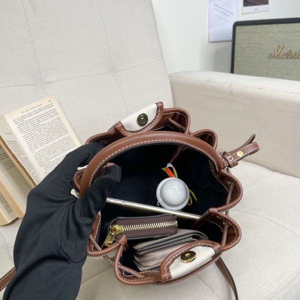 【12期0利率】BURBERRY  TB帆布迷你水桶包【95成新】 