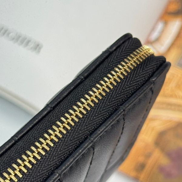 【12期0利率】BURBERRY Lola 衍縫拉鍊零錢包 黑/淡金扣【95成新】 