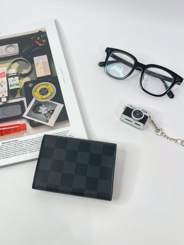 【未使用閒置品】LV Enveloppe Carte De Visite 名片套 