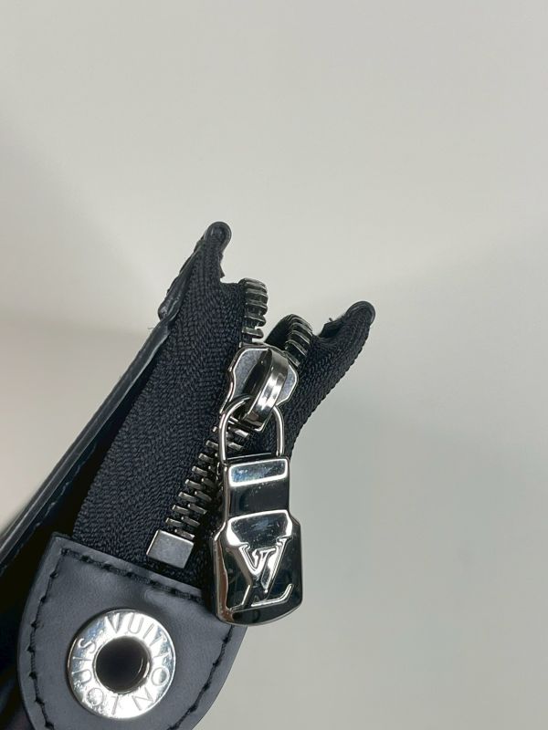 【分期0利率】LV Pochette Voyage MM 老花手拿包【95成新】 